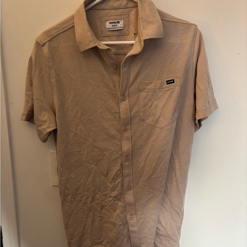 Hurley Men's Beige Short Sleeve Shirt